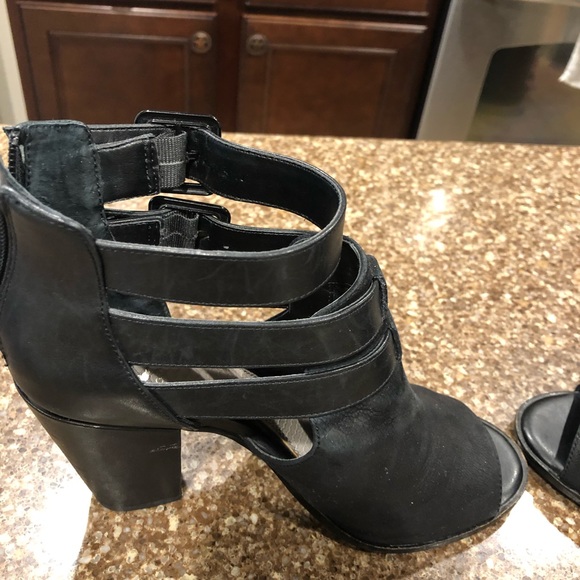 Gianni Bini bootie size 7.5 - Picture 5 of 9